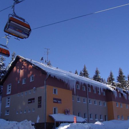 Hotel Pod Vlekem Loučná pod Klínovcem 외부 사진
