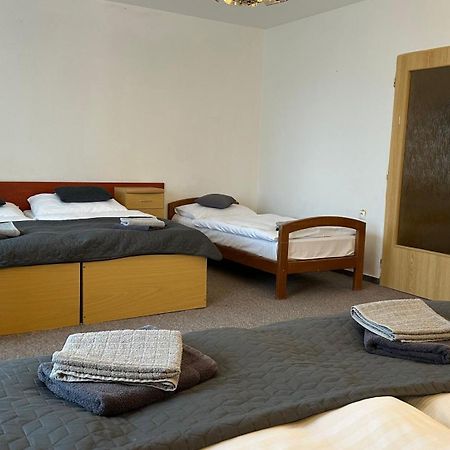 Hotel Pod Vlekem Loučná pod Klínovcem 외부 사진