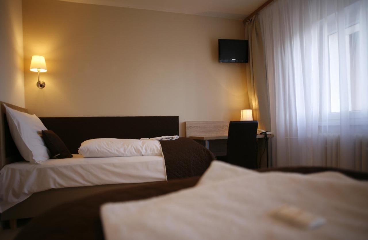 Hotel Pod Vlekem Loučná pod Klínovcem 외부 사진