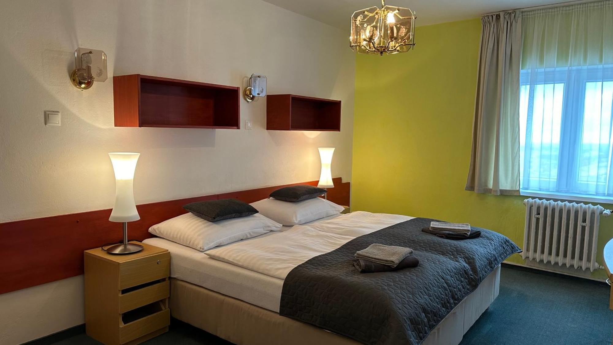 Hotel Pod Vlekem Loučná pod Klínovcem 외부 사진