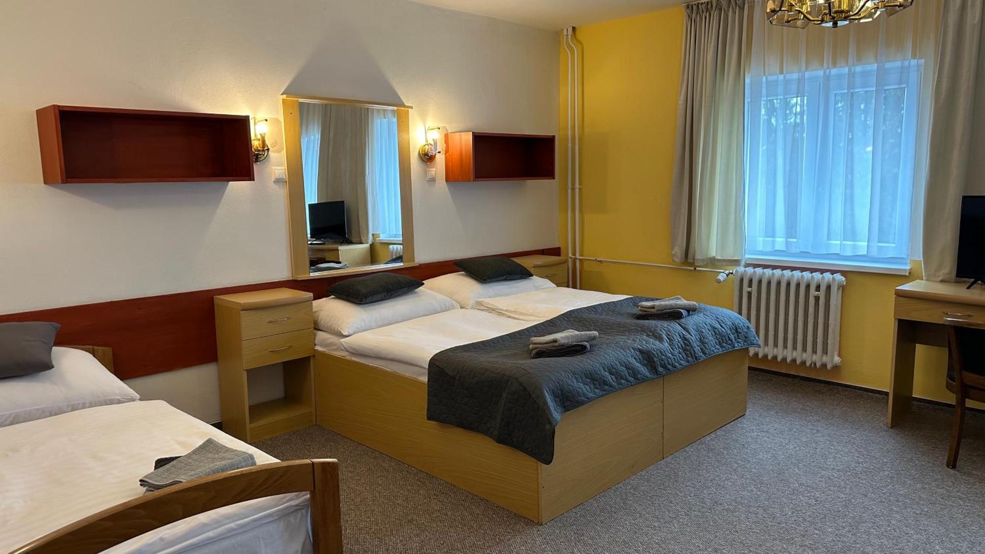 Hotel Pod Vlekem Loučná pod Klínovcem 외부 사진